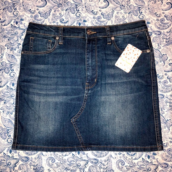 FREE PEOPLE Teagan Denim Mini Skirt - Picture 4 of 7